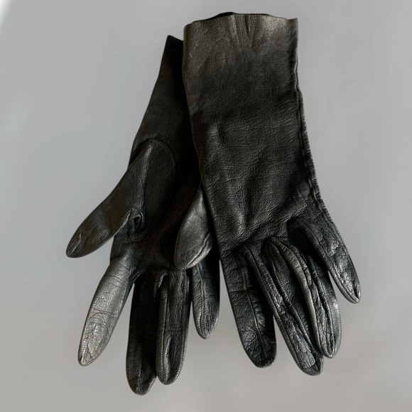 Black Leather Gloves Fits EXTRA SLIM SMALL HANDS. Gorpcore Bikercore Elegance - Picture 1 of 7